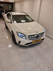 Mercedes Benz GLA 200