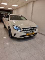 Mercedes Benz GLA 200