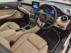 Mercedes Benz GLA 200