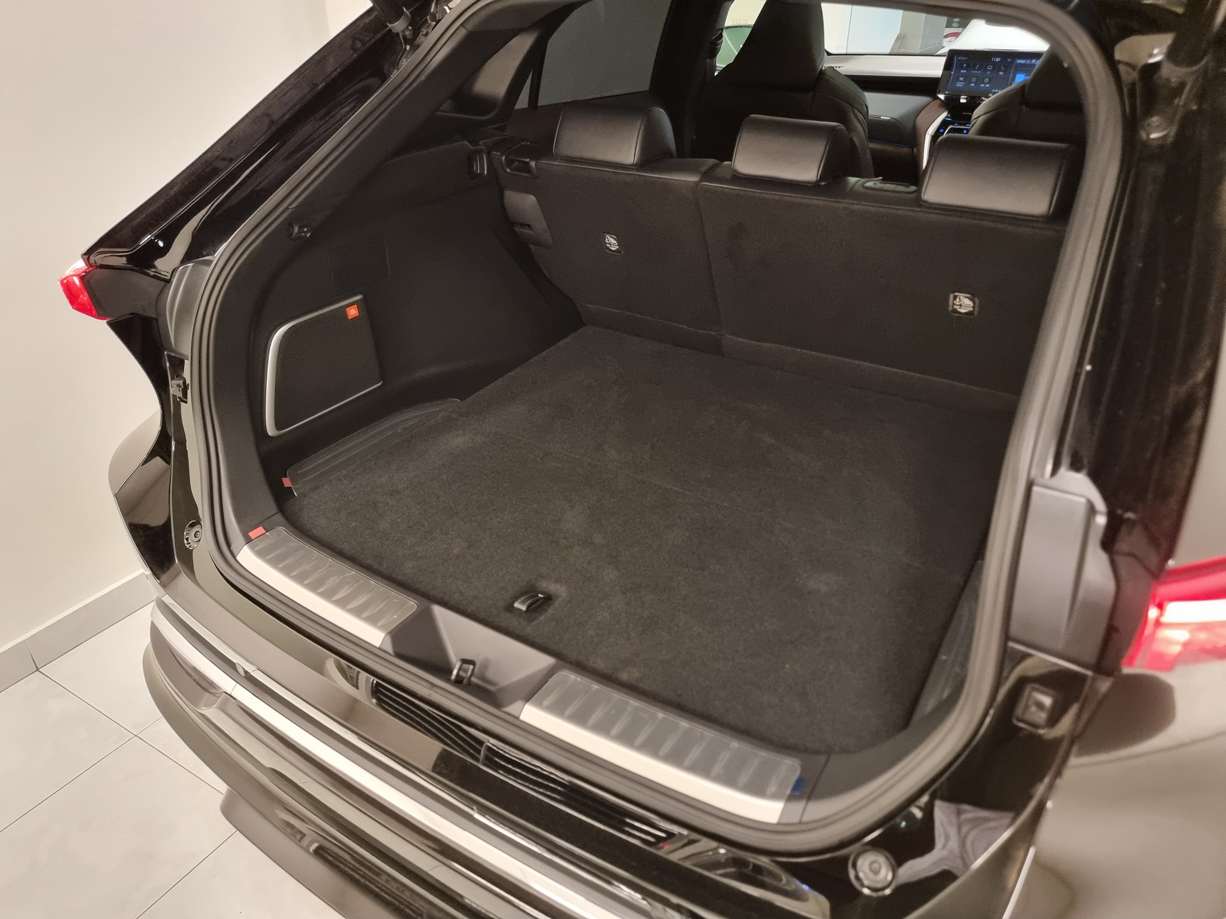 Toyota Harrier Hybrid